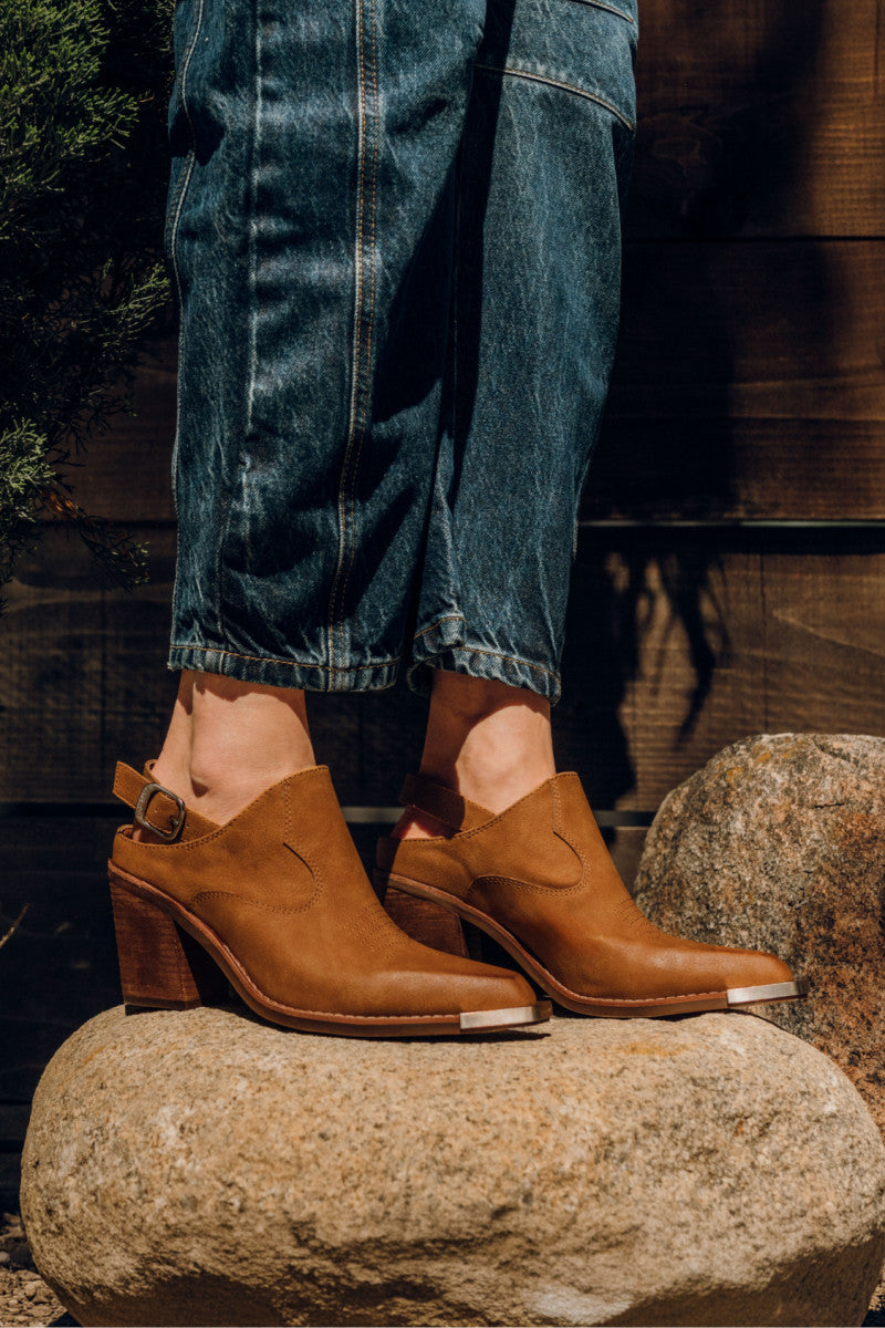 Ashlyn Backstrap Mule - Light Brown - Outside