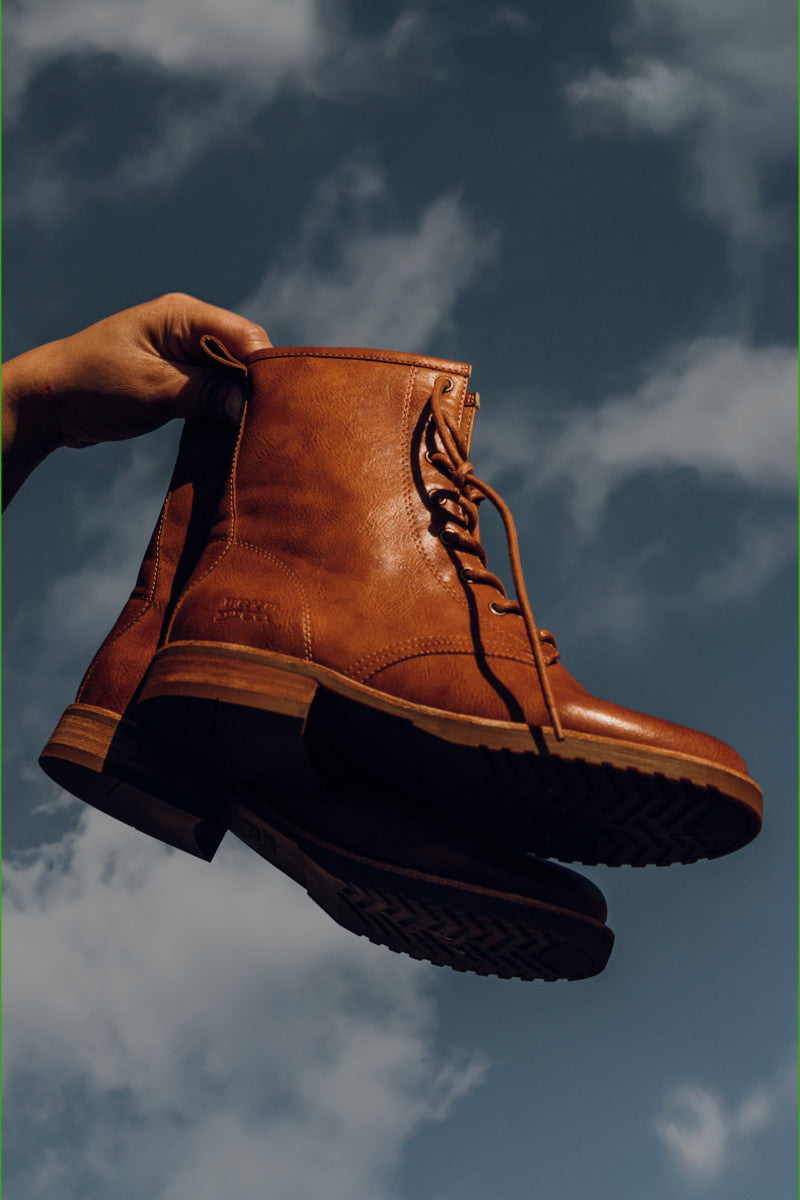 Chesnee Combat - Caramel - Front