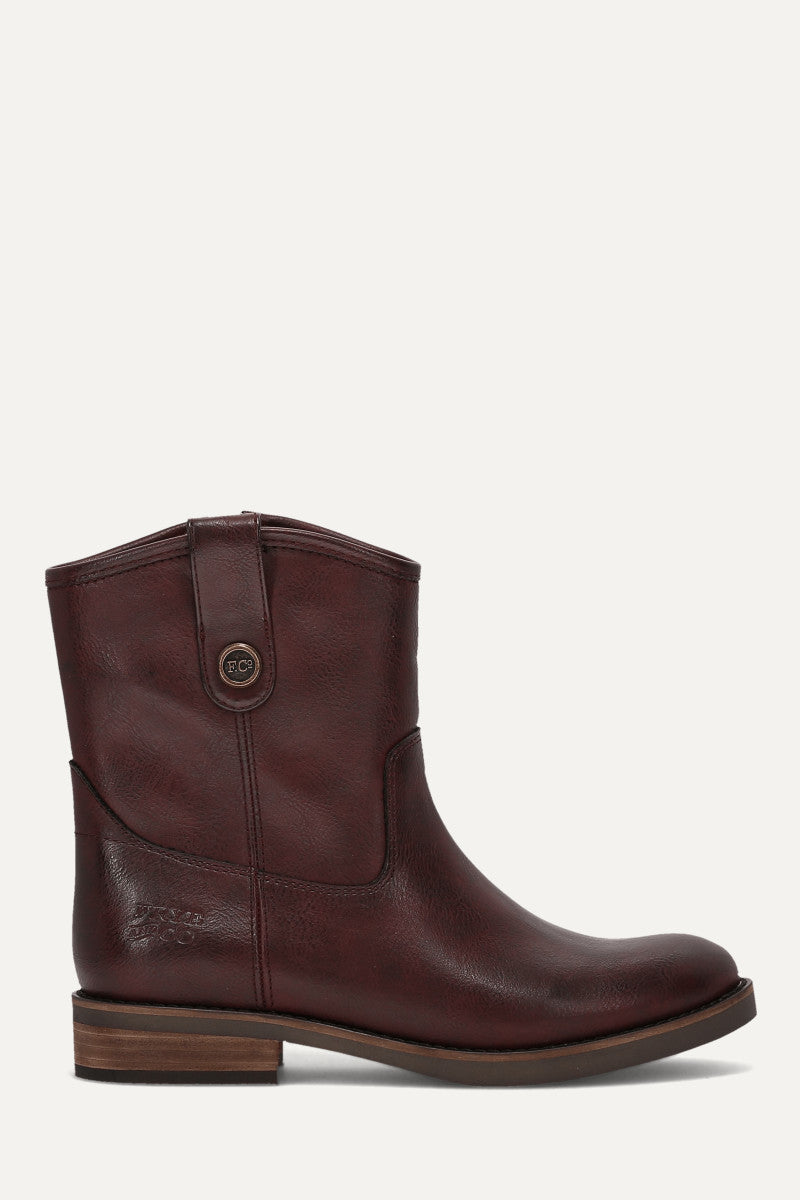 Kellie Button Short - Mulberry - Outside