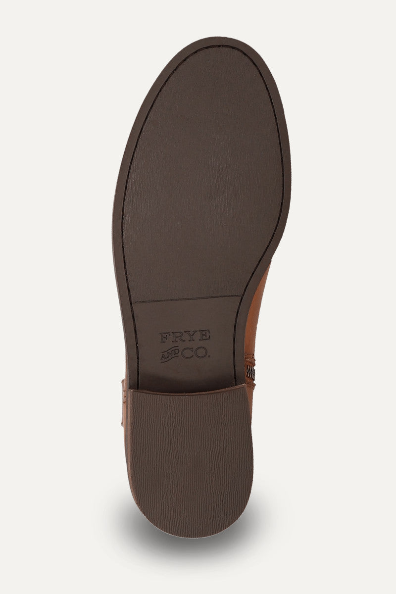 Kellie Button Short - Cognac - Sole