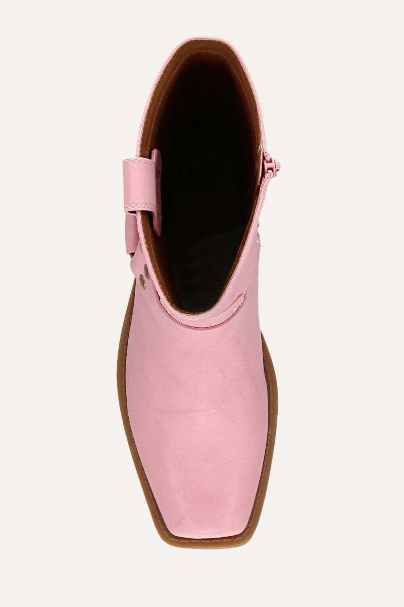 Lorrie Harness 12 Youth - Pink - Top Down