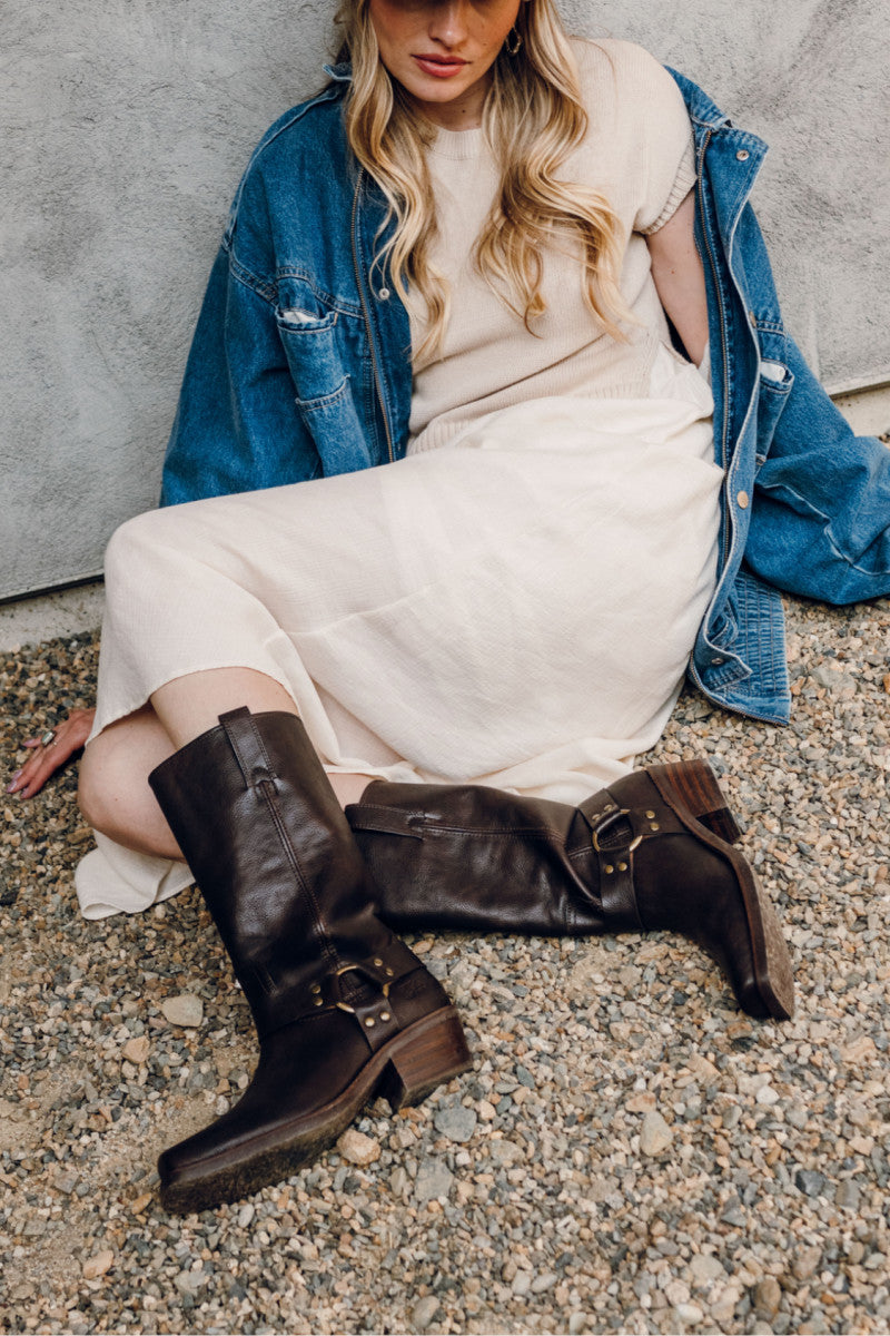 Lorrie Harness 12 - Walnut - Outside