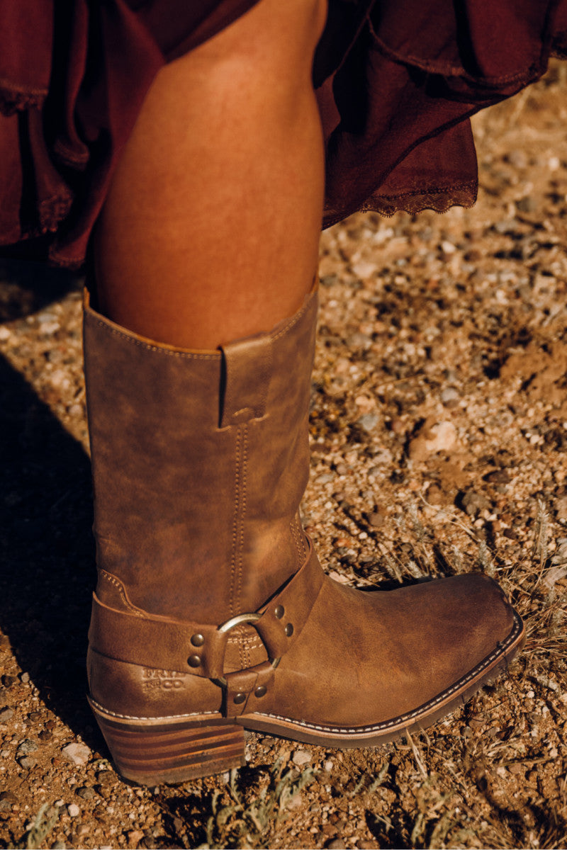 Lorrie Harness 12 - Tan - Outside