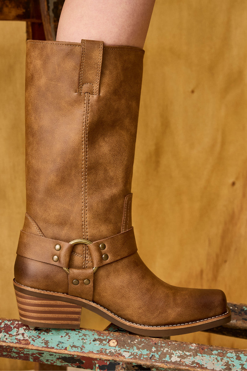 Lorrie Harness 12 - Tan - Outside