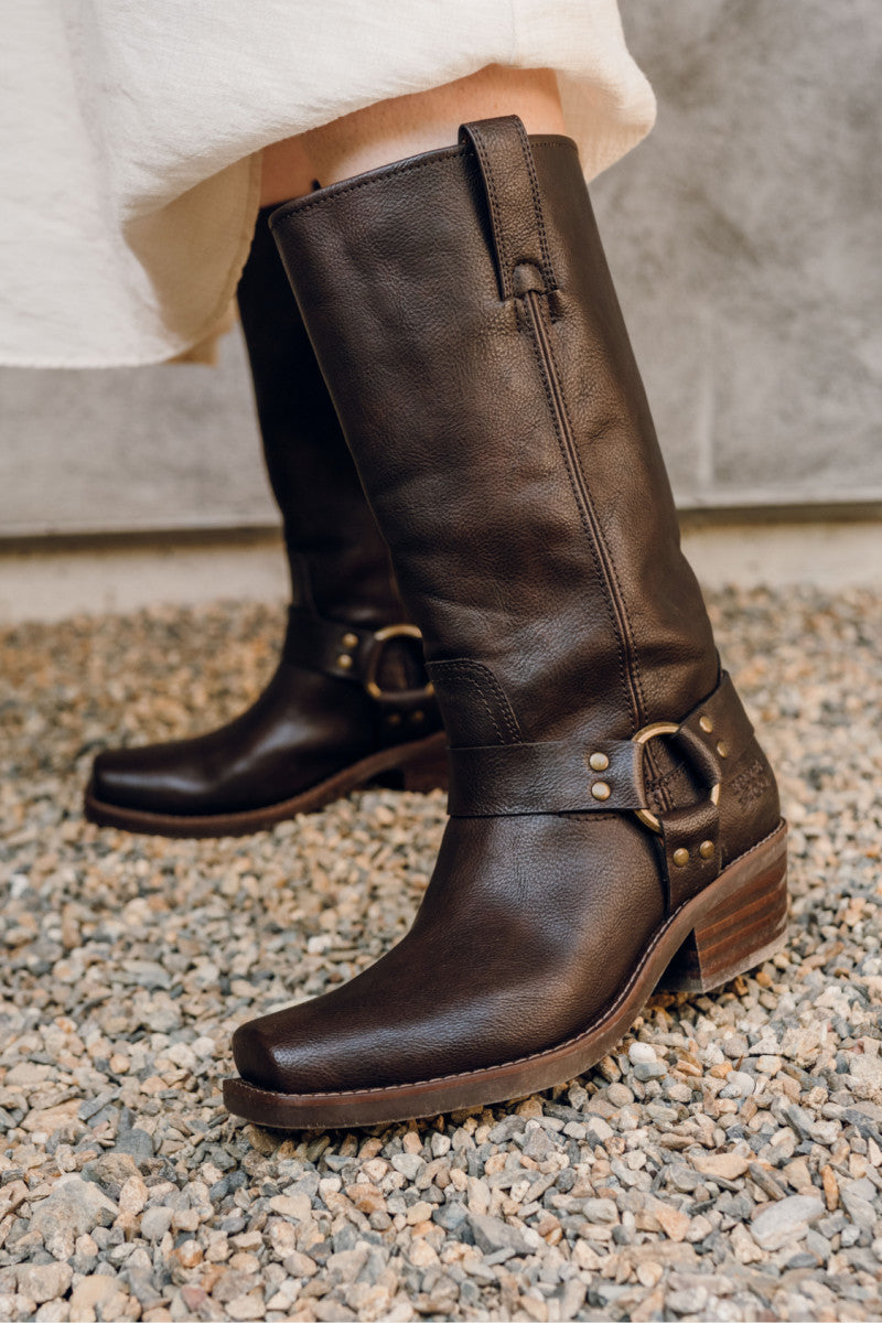 Lorrie Harness 12 - Walnut - Front