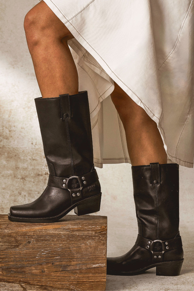 Women's Black Lorrie Harness 12 Boots Frye Co1