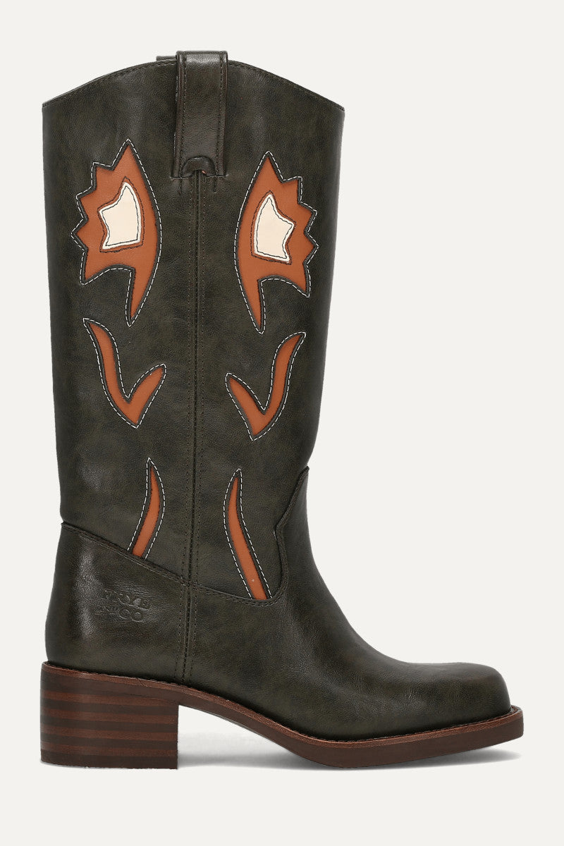 Miranda 10 Flower - Evergreen - Outside