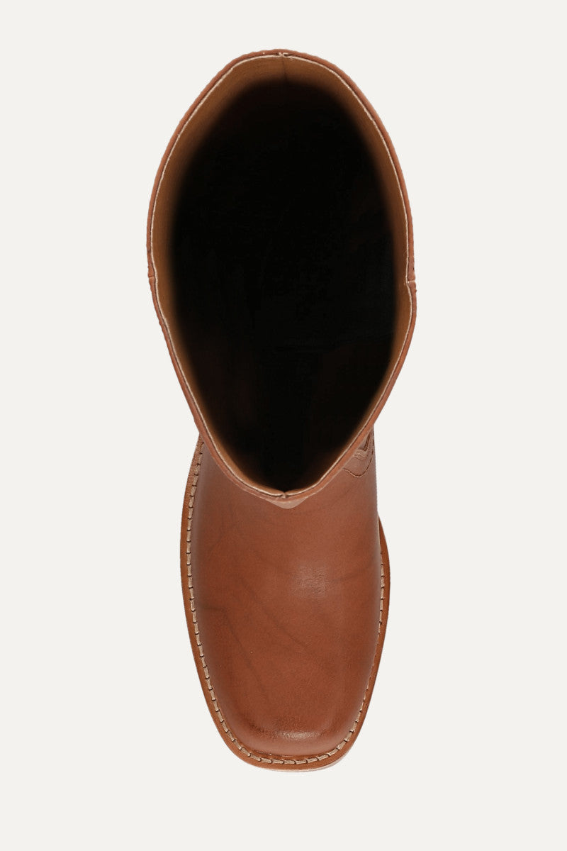 Miranda 14 Wc - Saddle - Top Down