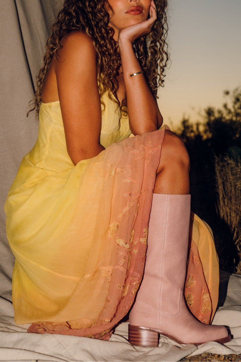 Miranda 14 - Dusty Rose - Outside