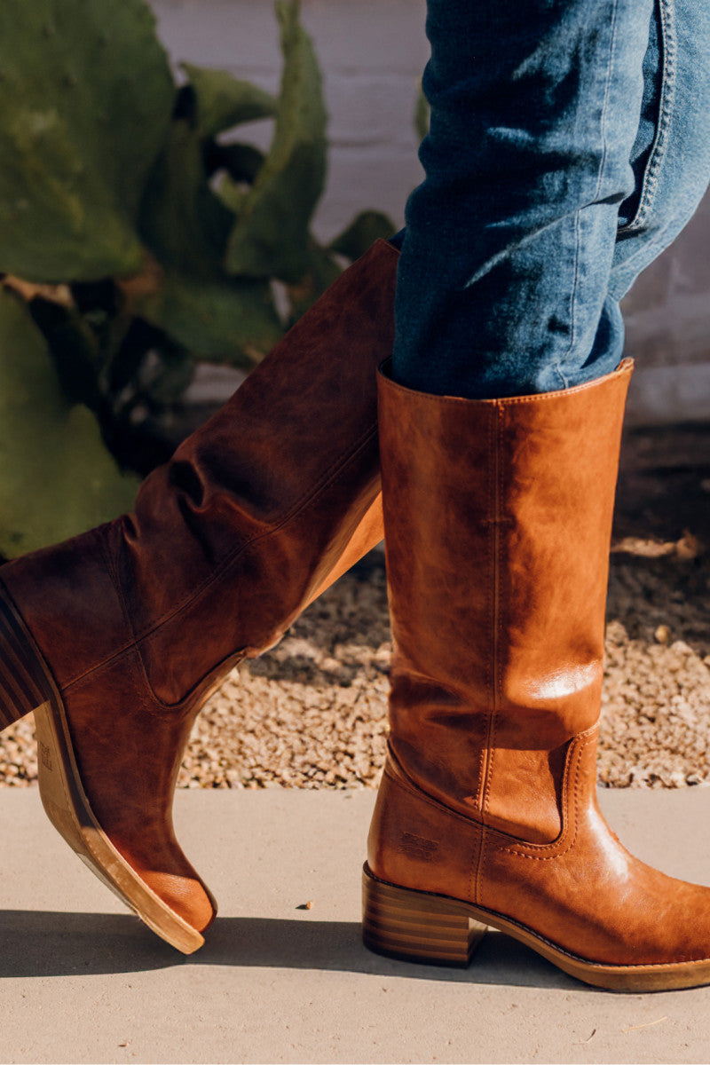 Miranda 14 - Caramel - Front