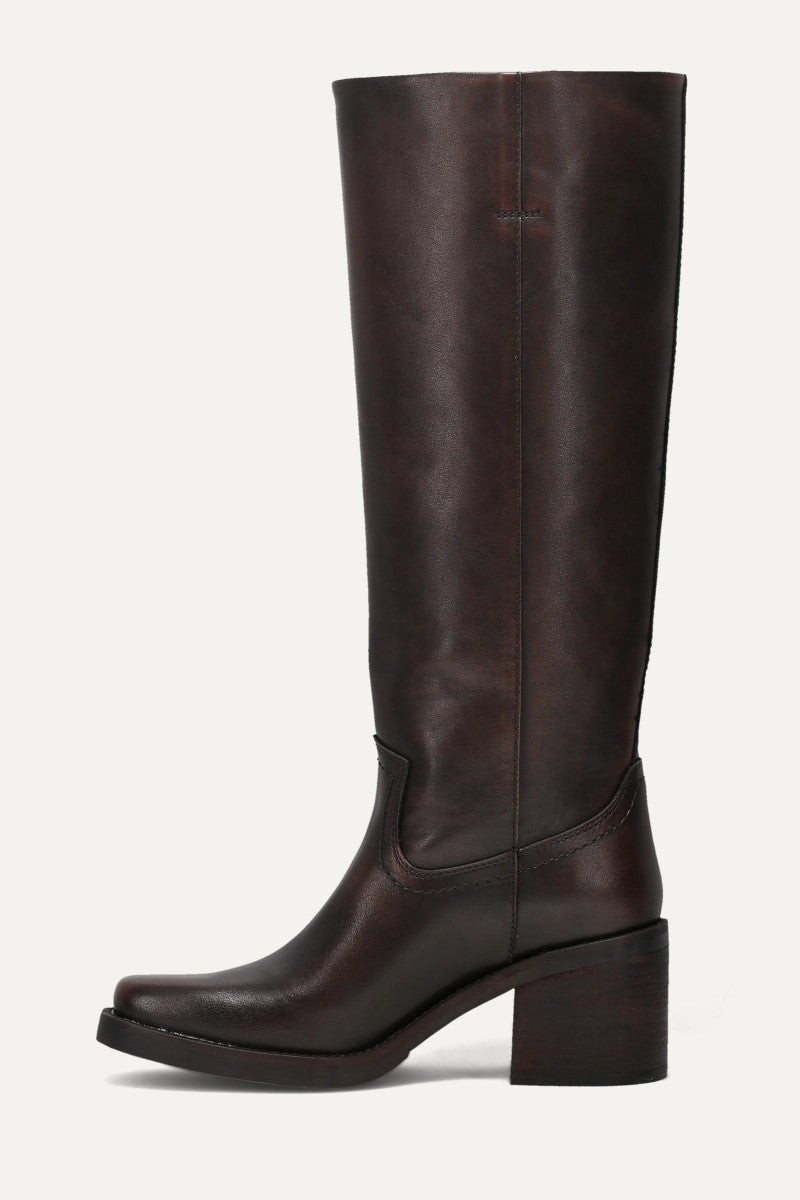 Tessy Tall - Espresso - Inside