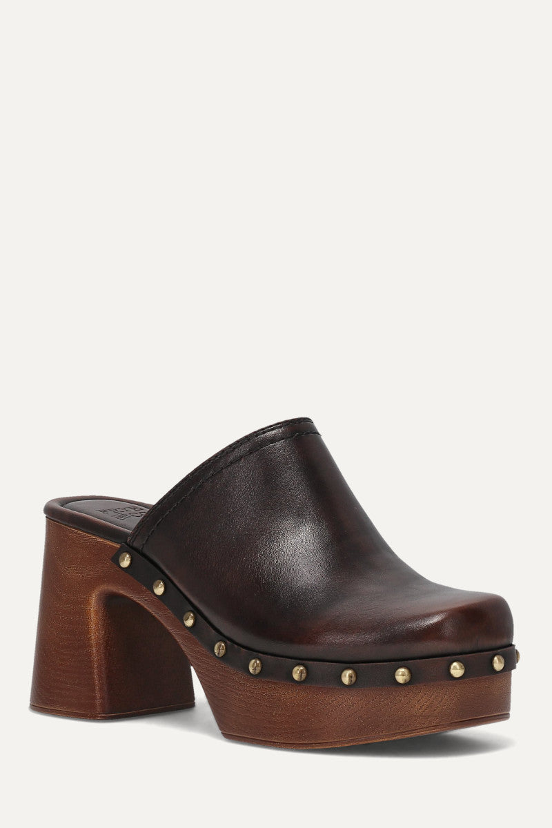 Wylie Clog