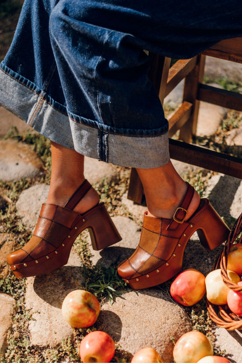 Wylie Patchwork Clog - Whiskey Tonal Patchwork - Outside